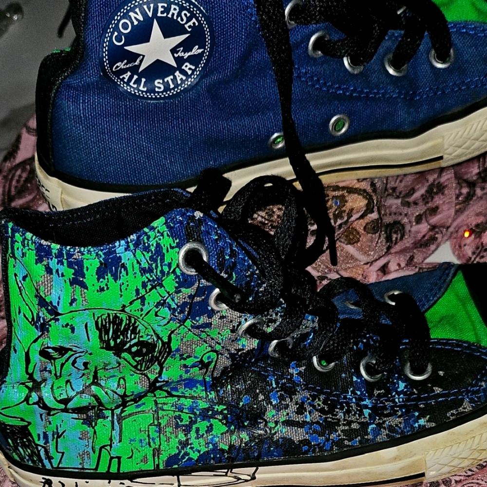 EUC Vintage Boys Converse Midnight Hound Blue and Green Artistic High-Tops - Picture 1 of 5